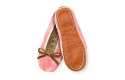 ACUPRESSURE SLIPPERS WITH MAGNETS