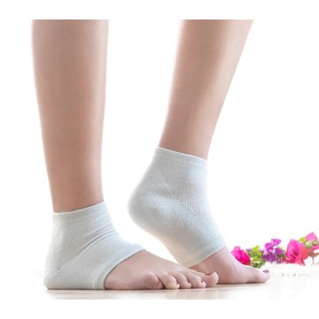 Moisturising Socks With Natural Oils