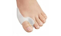 BUNION PROTECTORS 